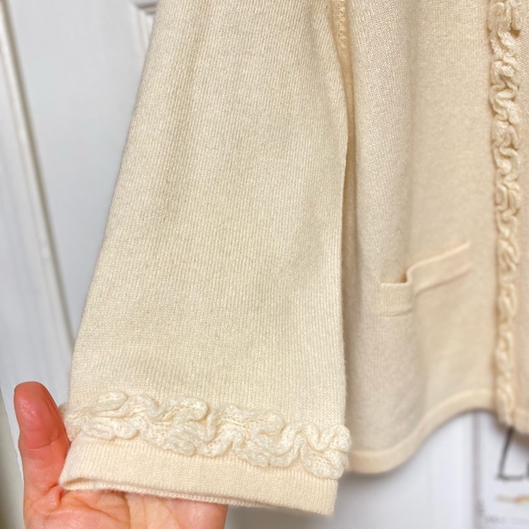 LORD & TAYLOR VINTAGE Cream 100% Cashmere Cardigan- Size Medium - Picture 5 of 11